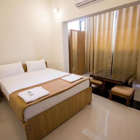 2Bhk -Balcony & Pool View -Monarch Palms, Cadolim Apartment